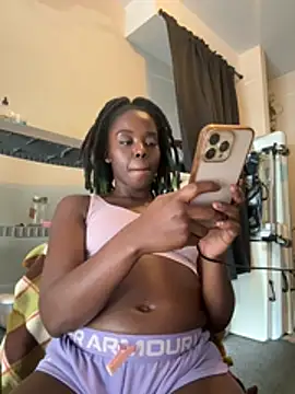 Chat +18 de thechocolatepeach ao vivo