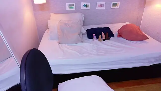 Czat XXX na żywo – kiara_evanss