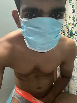 BadBoyTom78 XXX чат на живо