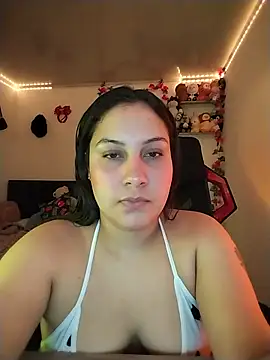 esmeralda_jadees élő XXX-chatje