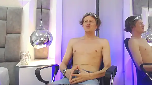 AnthonyStone_ Webcam show