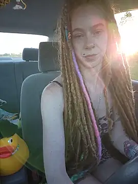 LucidLucy Show Webcam