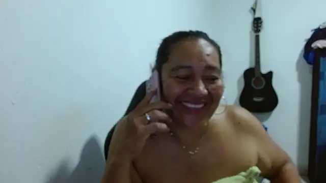 katia_mature élő XXX-chatje