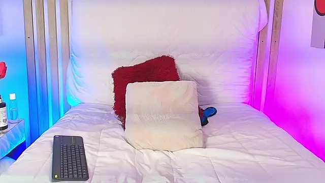 Živý XXX chat MiaGinger_
