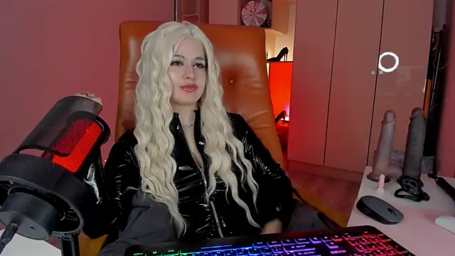 צ'אט XXX בשידור חי של mollyposhh