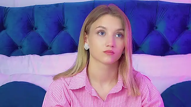 StacyEvances Adlı Modelin Canlı XXX Sohbeti