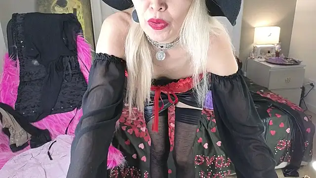 RoxalanaStar élő XXX-chatje
