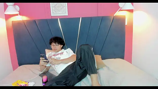 Chatroom XXX en direct de latin_beast4