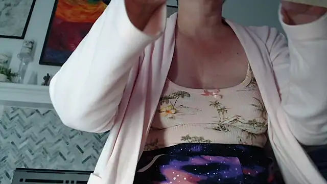 AuroraWillowsのライブXXXチャット