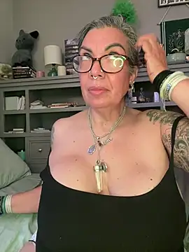 dieseldame1313's Live XXX Chat
