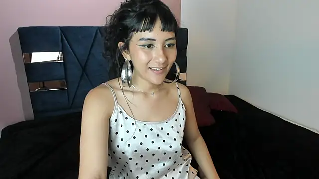 Hanna_Clark__ Adlı Modelin Canlı XXX Sohbeti