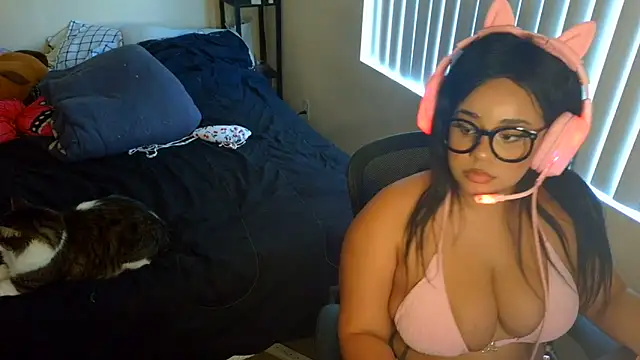 XXX chat uživo modela alexiajames99