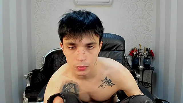 ClarkBev 即時 XXX 聊天
