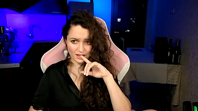 Cerann1 Chat XXX in diretta