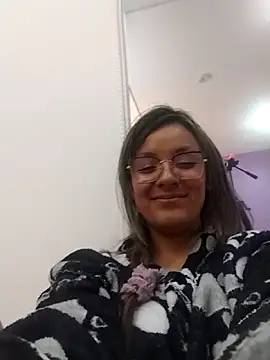 CynthiaMore Live XXX-chat