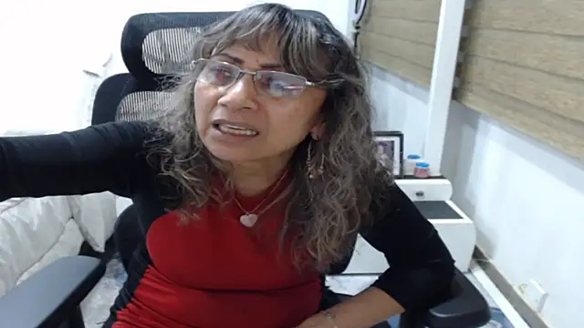 Chat XXX en directo de jesy_hot