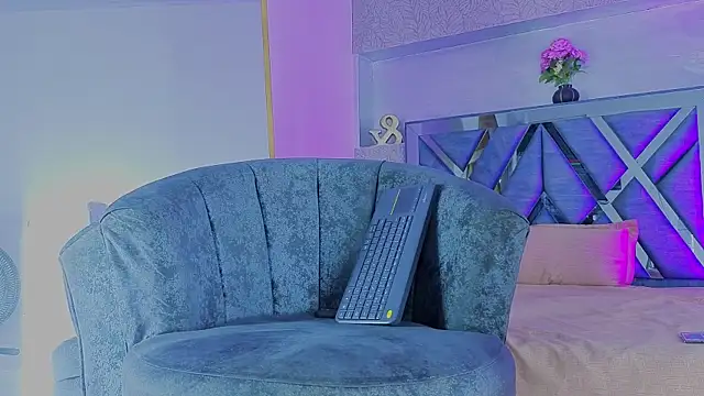 nova_salvatore – Naživo XXX chat