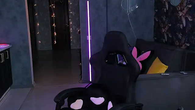 Blckmirrorr Chat XXX in diretta