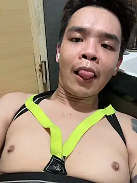 sluttydogsextoy's Webcam Show