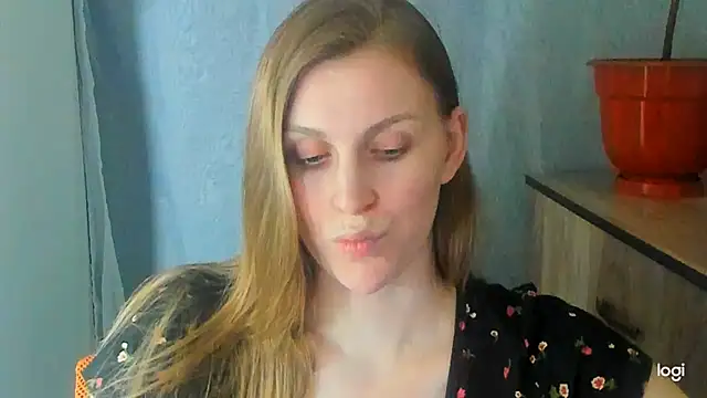 JuliaMuuunn Webbikameraesitys