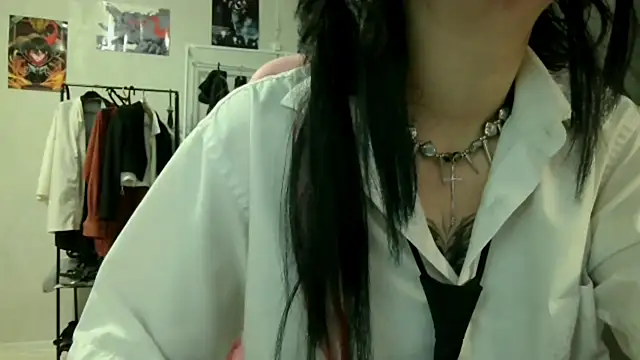 Chatroom XXX en direct de VeIvetLure