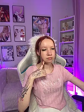 XXX chat uživo modela Mi_Mi_Mia