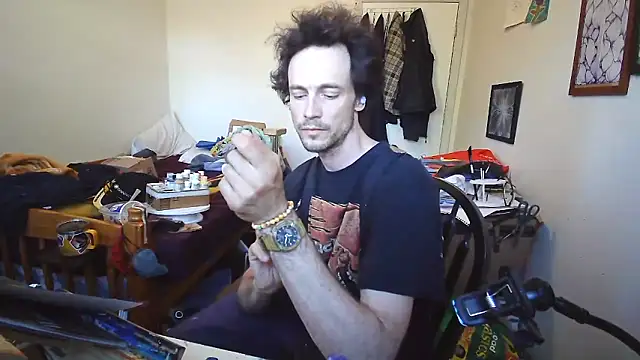 JohnnyMoves Chat XXX in diretta