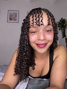 Yasmin777_n Live XXX chat