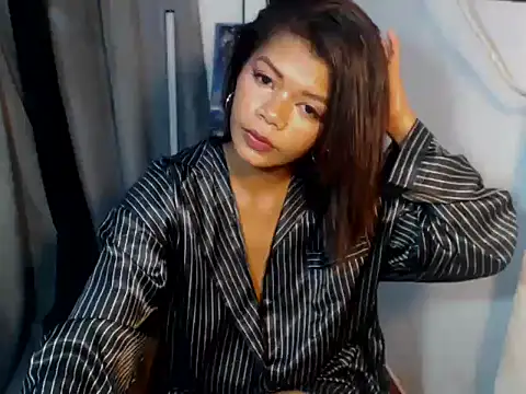 Chat XXX ao vivo de Asian_chicksxx