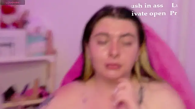 Sachi_Meow Adlı Modelin Canlı XXX Sohbeti