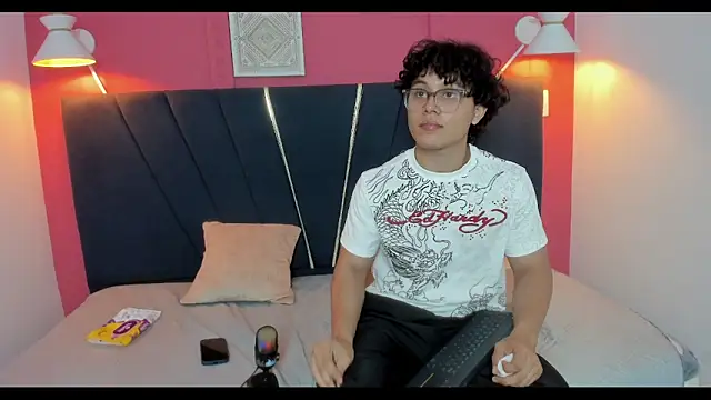 latin_beast4 网络视讯表演