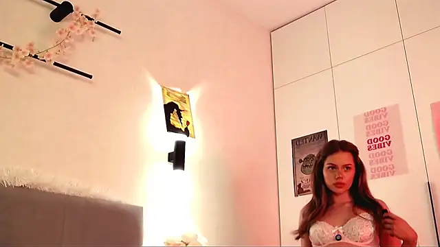 XXX chat uživo modela SIlviaBeyt