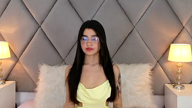 OliviaDiaz XXX чат на живо