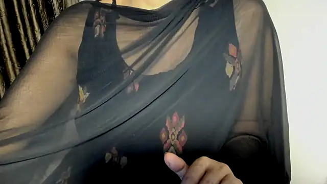 Chatroom XXX en direct de TheShyGirl_
