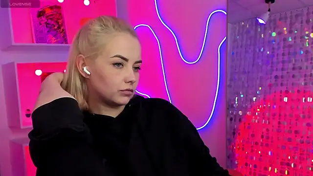 StephanieSweety Chat XXX in diretta