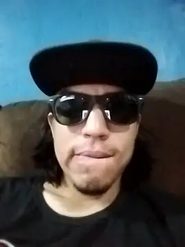 AlexAlejandro13 网络视讯表演