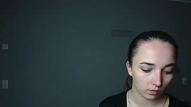 Eva_Gloryy Adlı Modelin Canlı XXX Sohbeti