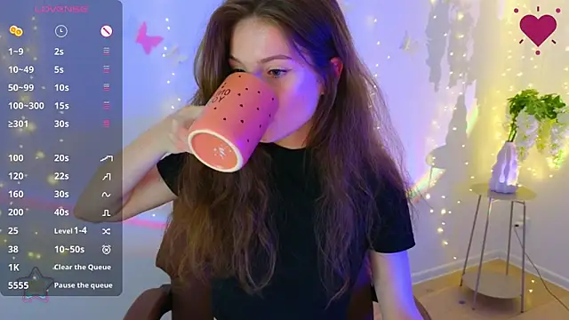 Katyaa_Lover Adlı Modelin Canlı XXX Sohbeti