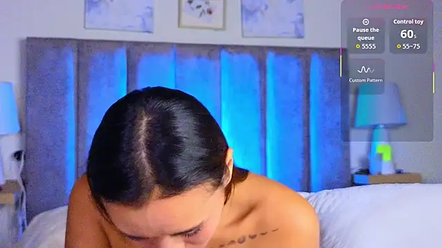 Chat XXX en directo de Victoria_Hils