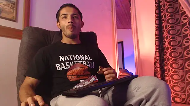 XXX chat uživo modela ArturoCardona_
