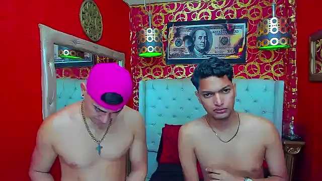 JHOVA23CM élő XXX-chatje