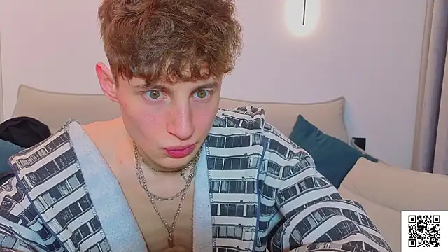 crispinver webcam show