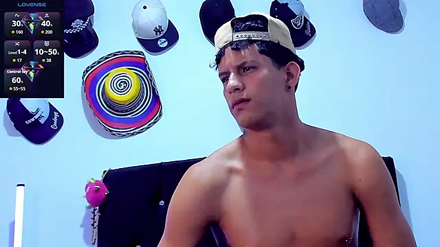 Show Webcam de theo_bigcock_