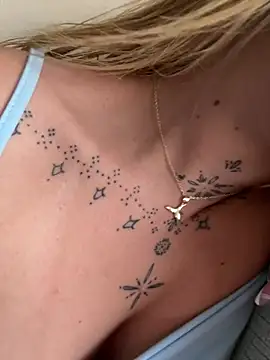 Онлайн чат XXX MollyCruz