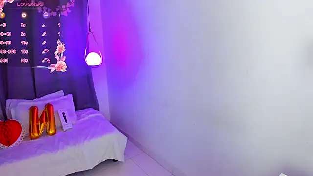 NixieSterling Live XXX-chat