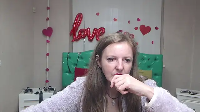 Chat +18 de MeganPirs ao vivo
