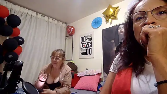 Онлайн чат XXX nicoltatiana_