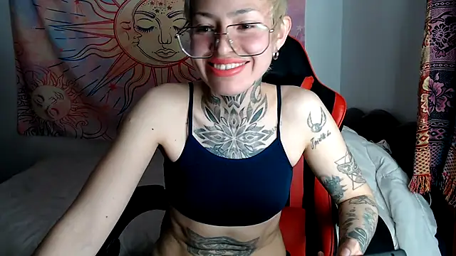 ArrangedFoot Live XXX Chat