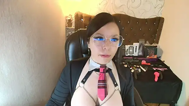 HannaCarrter XXX чат на живо