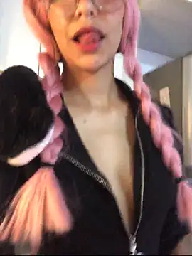 XXX chat uživo modela Luna-Chann